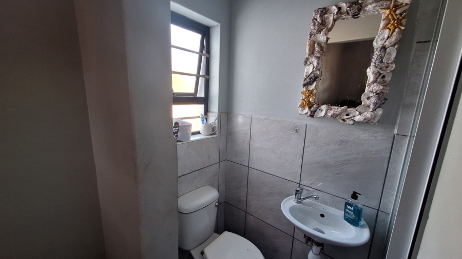 3 Bedroom Property for Sale in Velddrif Western Cape